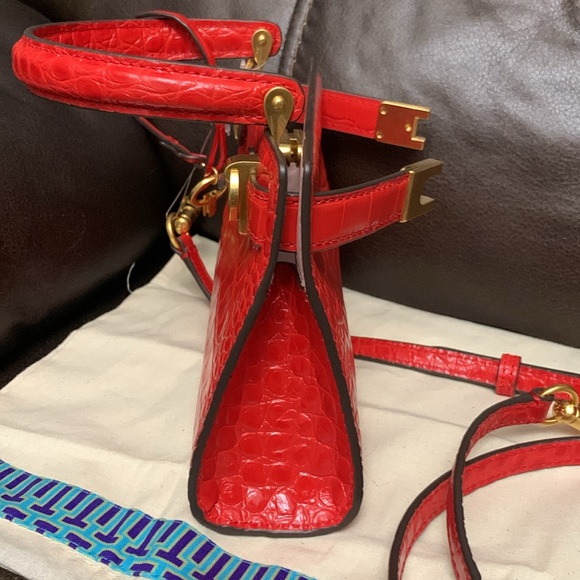 Tory Burch Lee Radziwill Petite Croc-Embossed Leather Bag - Picture 9 of 16